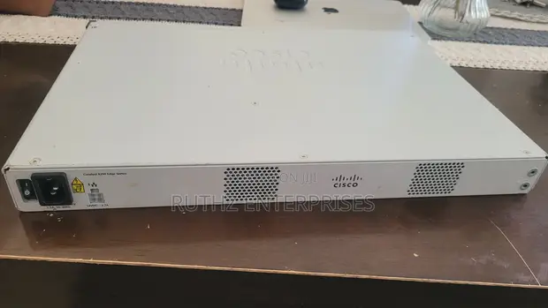 Cisco Catalyst 8200L 1N 4T Edge Router - 1