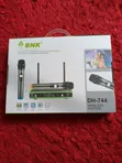BNK DH-744 Wireless Microphone System - 2 Handheld Mics - 2