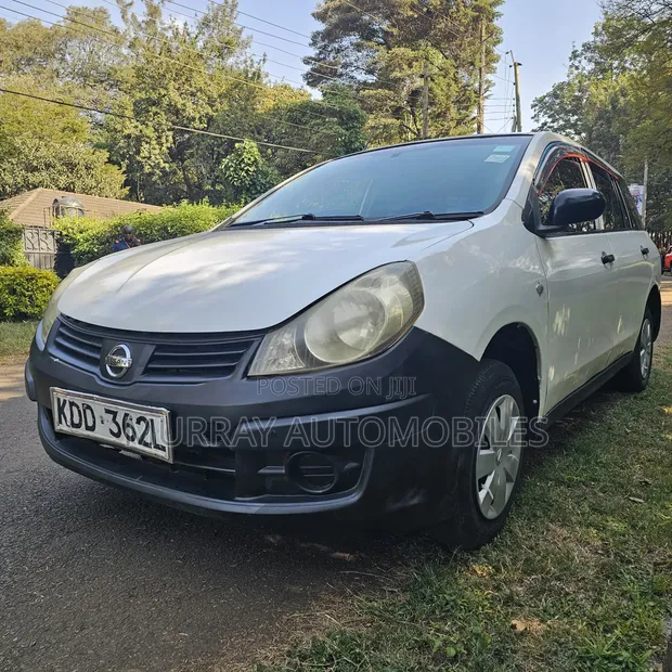 Nissan Advan 2014 White - 1