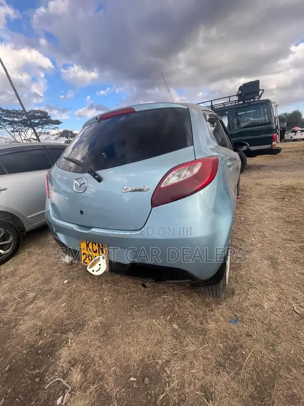 Mazda Demio 2010 - 1