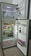 Used Von Refrigerator - 2 Doors, Top Freezer - 2