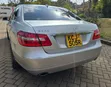 Mercedes-Benz E300 2010 Silver - 3