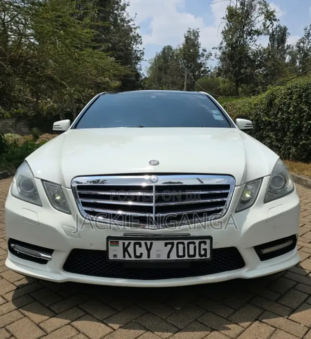 Mercedes-Benz E250 2012 White - 1