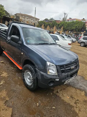 Isuzu D-MAX 2011 Kijivu