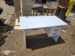 Executive Modern Office Desk with Soft Drawer