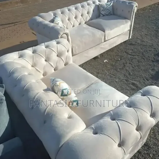 Cream Chesterfield Sofa Set: 3-Seater + 2-Seater - 1