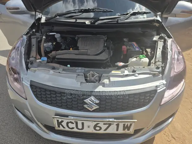 Suzuki Swift 2012 Gray - 1