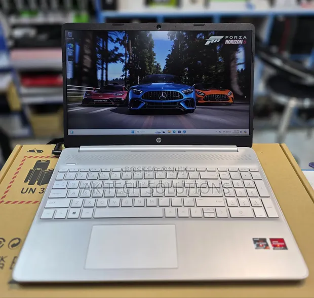 HP 15s Laptop: Ryzen 7, 8GB RAM, 512GB SSD - 1