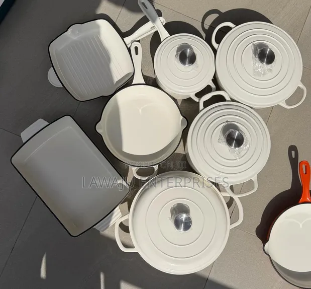 11-Piece Enamel Cast Iron Cookware Set - 1