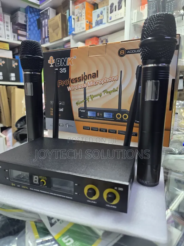 BNK X35 Professional Long Range Wireless Microphone Set - 1