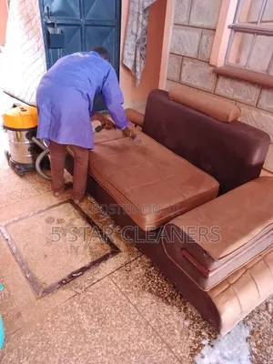 Usafishaji na Urekebishaji wa Sofaset