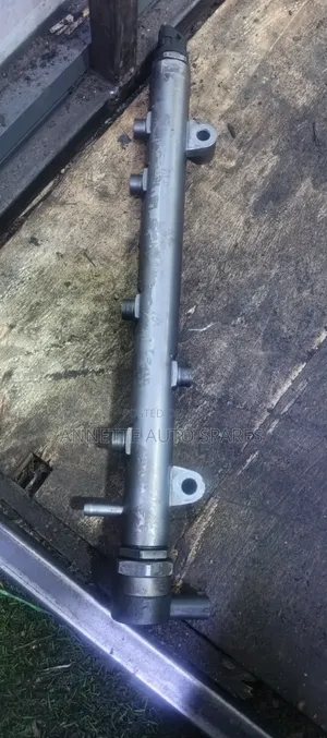 Common Rail Mitsubishi Canter Engine & Transmission
