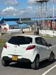 Mazda Demio 2013 White - 2