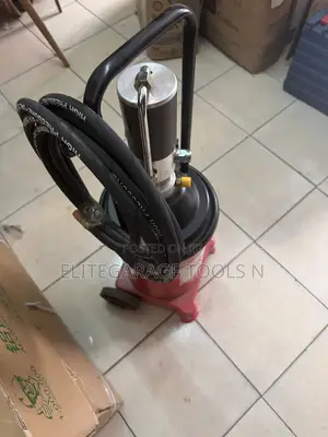 Sunshine Italy Heavy Duty Commercial Pneumatic Grease Bucket