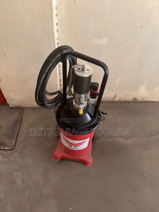 Sunshine Italy Pneumatic Grease Bucket - Heavy Duty Commercial - 1