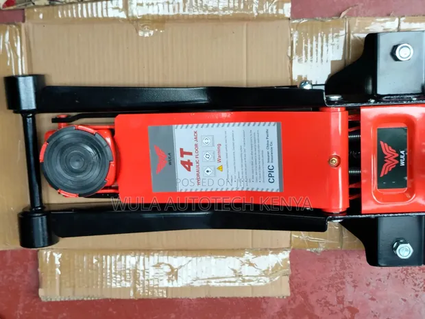 Sunshine Italy 4-Ton Heavy-Duty Trolley Jack - 1