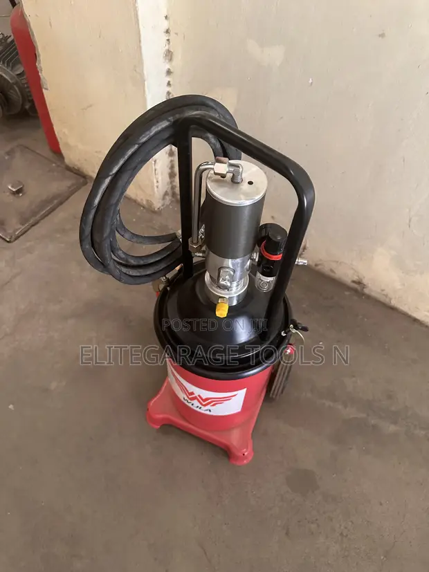 Heavy Duty Commercial Sunshine Italy Pneumatic Grease Bucket - 1