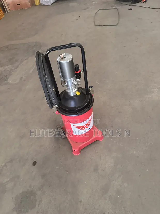 New Heavy Duty Italian Pneumatic Greasing Machine - 1