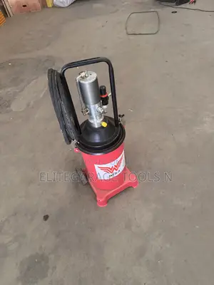 New Heavy Duty Italian Pneumatic Greasing Machine
