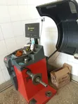 Accurate Wheel Balancer Machine - 2