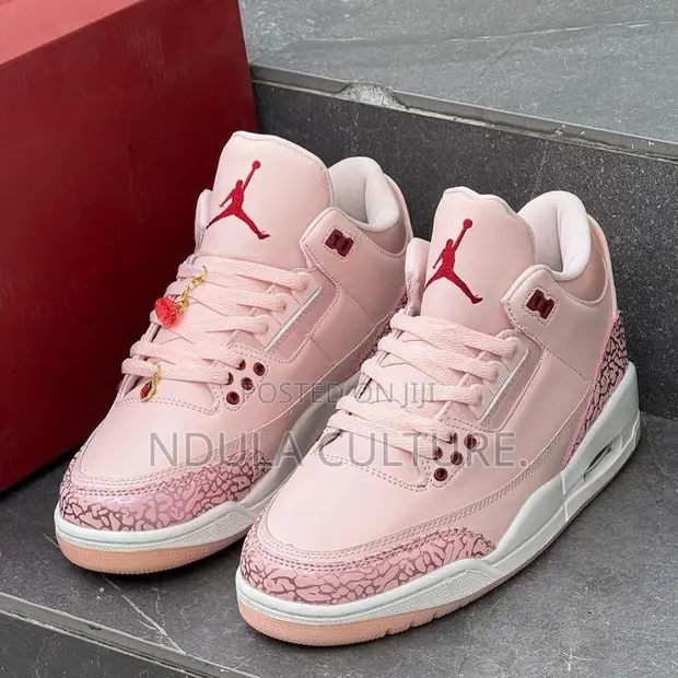 Air Jordan 3 Valentine's Day "Treat Yourself" - 1