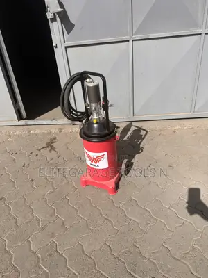New Italian Pneumatic Greasing Machine