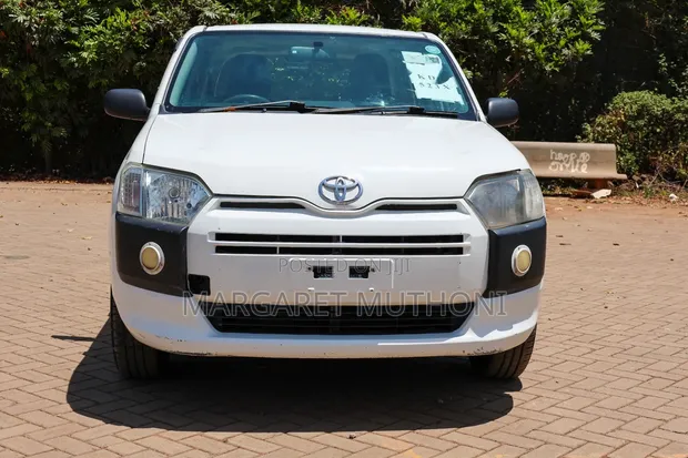 Toyota Probox 2013 White - 1