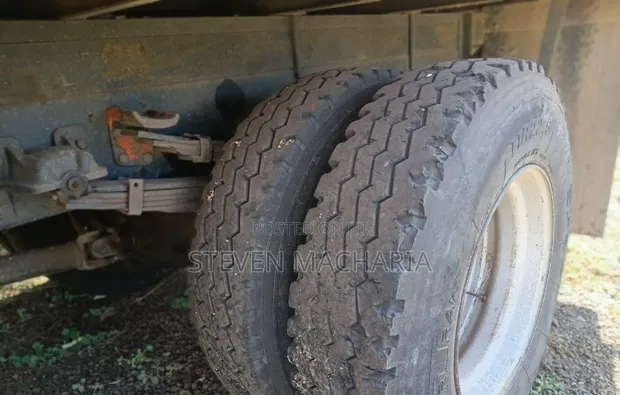 Isuzu FRR 33 Kby Lori Rigid - 1