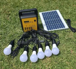 Portable Solar Lighting Kit na Bulbs 6 za LED & Power Station