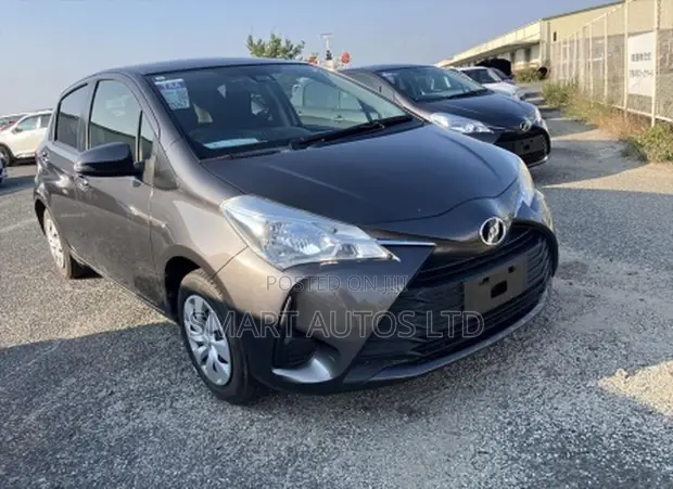 Toyota Vitz 2019 Kijivu - 1
