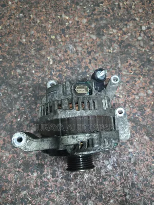 Alternator ya Mazda Axela/Premacy (Iliyotumika)