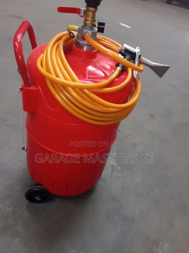 Efficient 80L Foam Machine for Car Washing - 1
