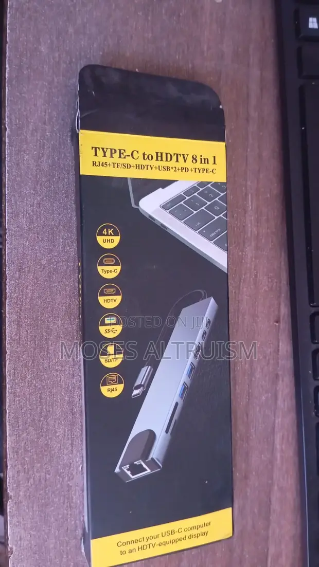 8-in-1 USB Type-C Hub to HDTV - 1