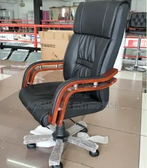 Heavy-Duty Managerial Executive Office Chair