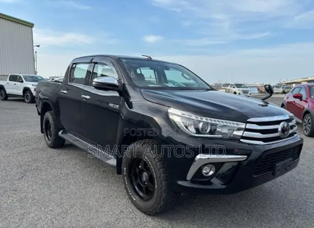 Toyota Hilux Revo Double Cab Diesel 2.4 AWD 2020 Black - 1