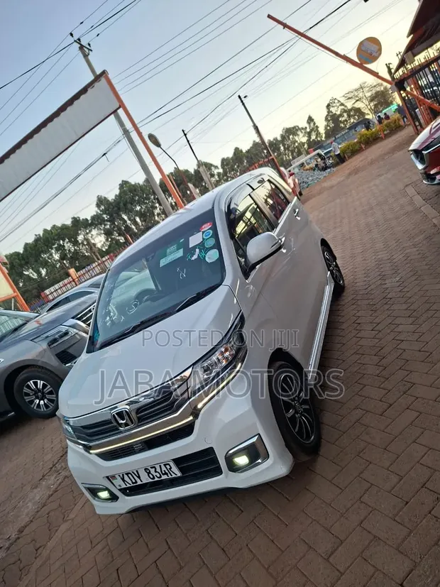Honda N-WGN 2019 White - 1