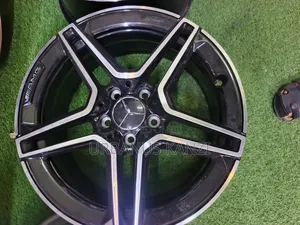 Mercedes-Benz C200 17-Inch Alloy Wheels