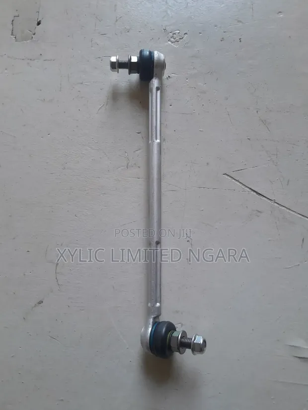BMW E90 Front Stabilizer Links - 1