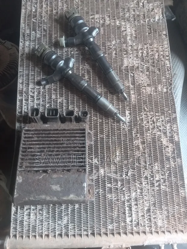 Injector Drive na Injector Nozzle - Toyota Land Cruiser Prado - 1