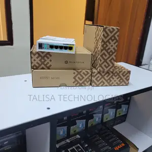 MikroTik RB951Ui-2HnD Wireless Router
