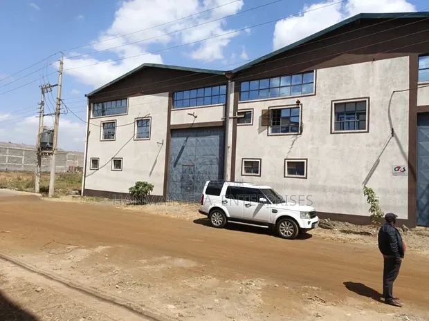 Godown/Warehouse kwa Uuzaji - Nairobi Gates - 1