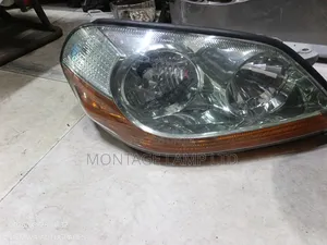 Toyota Mark II Zenon Right Side Headlight