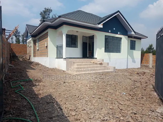 3 Bedroom Bungalow for Sale in Matasia - 1