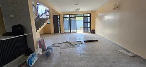 5 Bedroom Maisonette for Rent in Varsity Estate, Kamakis