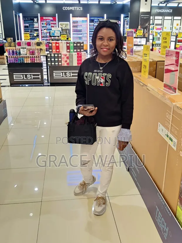 Housekeeping & Cleaning CV - Grace - 1