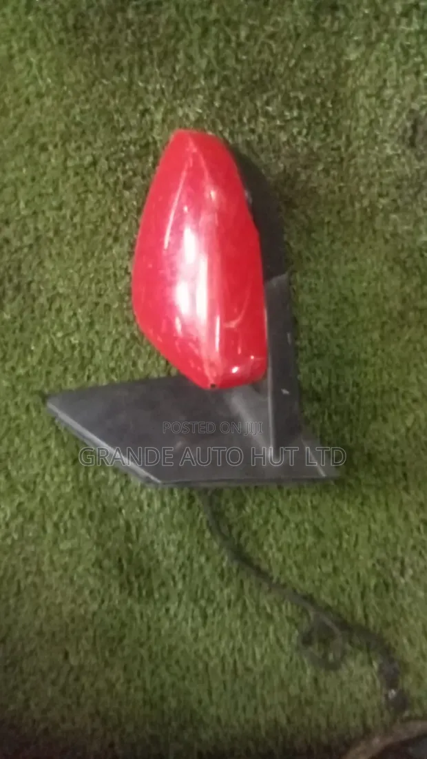 Volkswagen Polo Mk5 Side Mirror (Used) - 1
