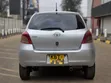 Toyota Vitz 2005 Nyeusi - 2