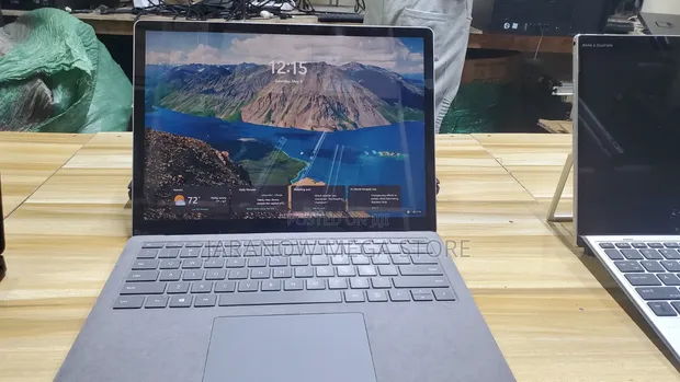 Microsoft Surface Laptop 3 13.5" i7 16GB RAM 256GB SSD - 1
