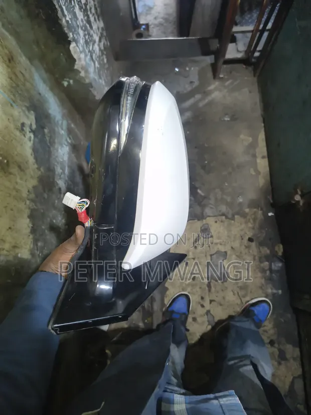 Toyota Harrier 2015 Sidemirror Camera - 1