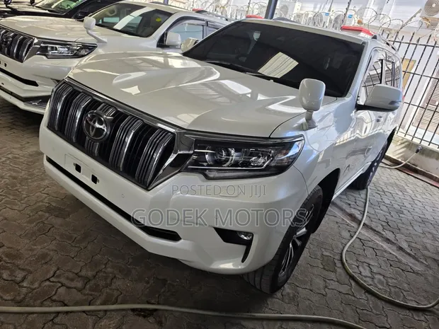 Toyota Land Cruiser Prado 2021 - 1